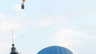 Con il naso all’insù per lo spettacolo delle mongolfiere
