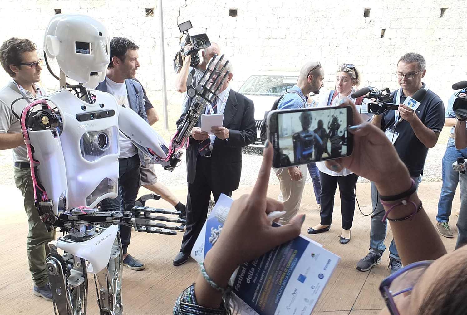 Pisa, la Robot-Valley che anticipa il futuro: ecco le ultime macchine di successo 