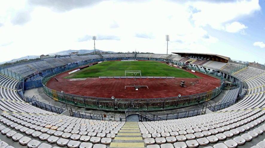 Lo stadio archeologico, benvenuti al Picchi nel circo dei sentimenti - Le foto