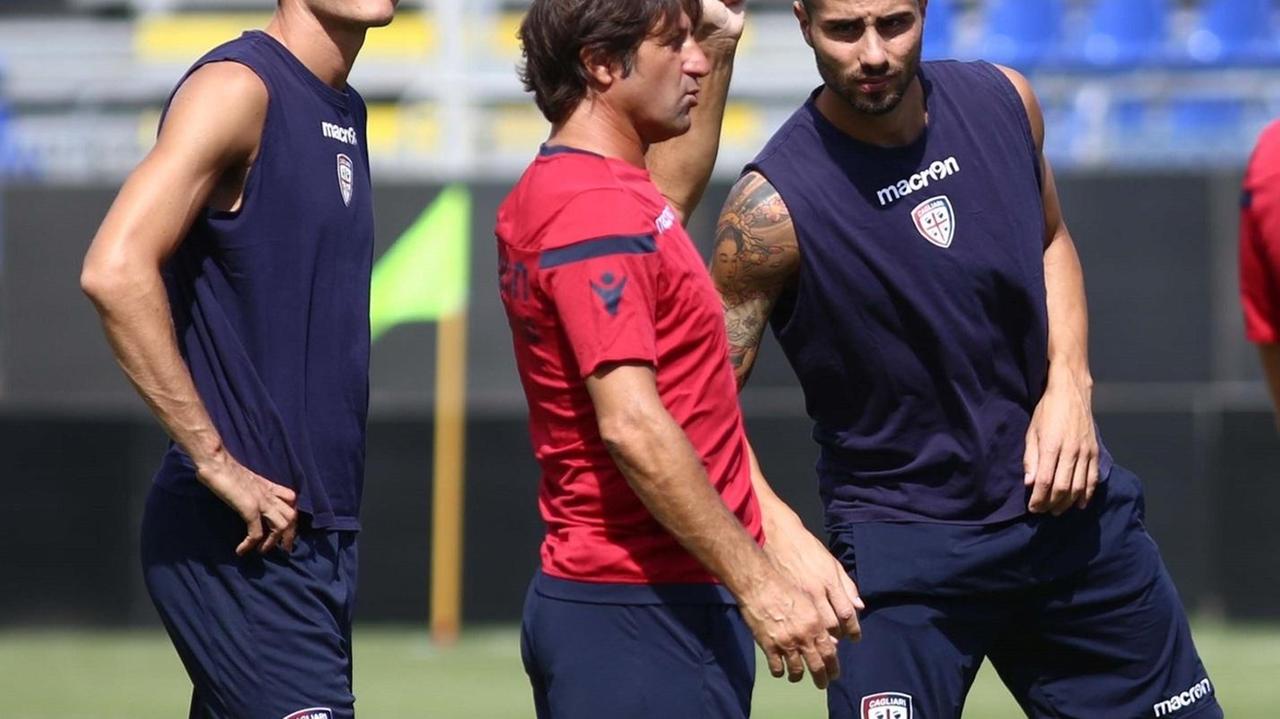Rastelli durante un momento del primo allenamento alla Sardegna Arena