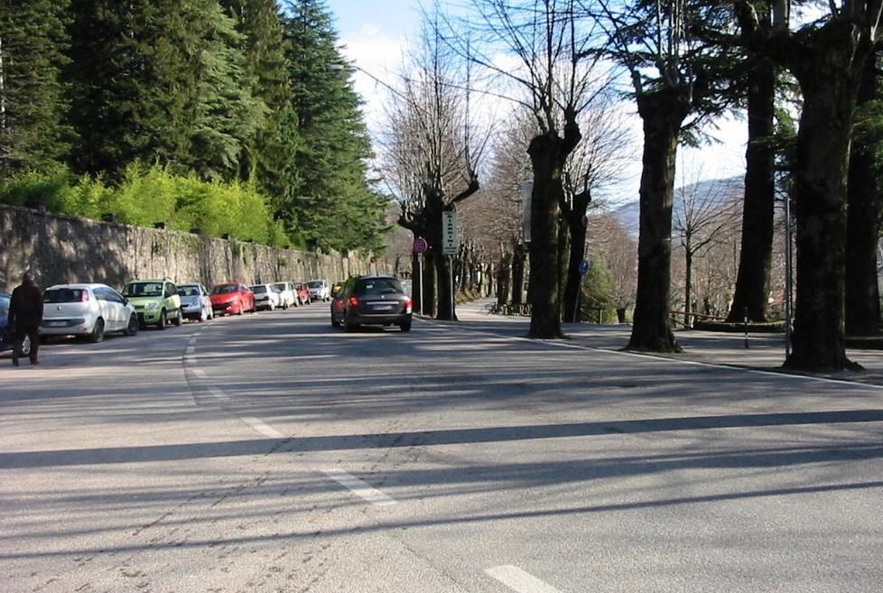 Via Roma, lavori su asfalto e fognature