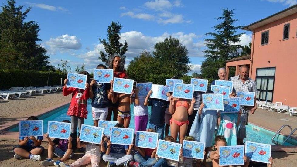 Cinquanta piccoli nuotatori “diplomati” a Campo di sole