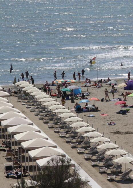 Al mare durante il permesso «Il mio non è stato un abuso» 