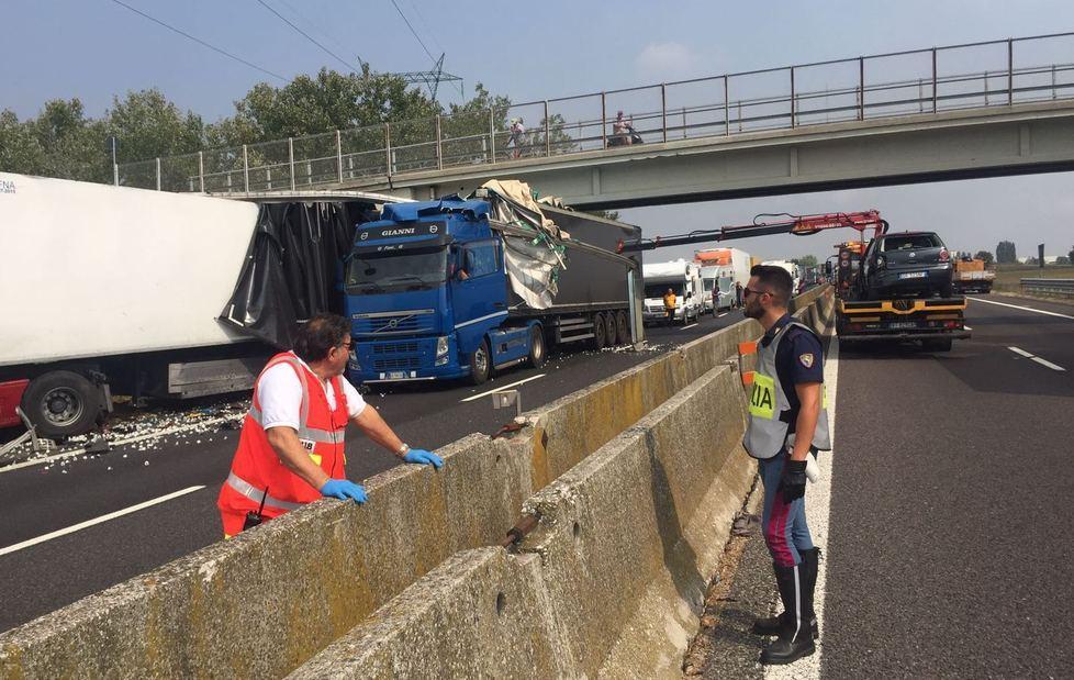 Due incidenti in A13 Coda di 15 chilometri tra i caselli di Ferrara 