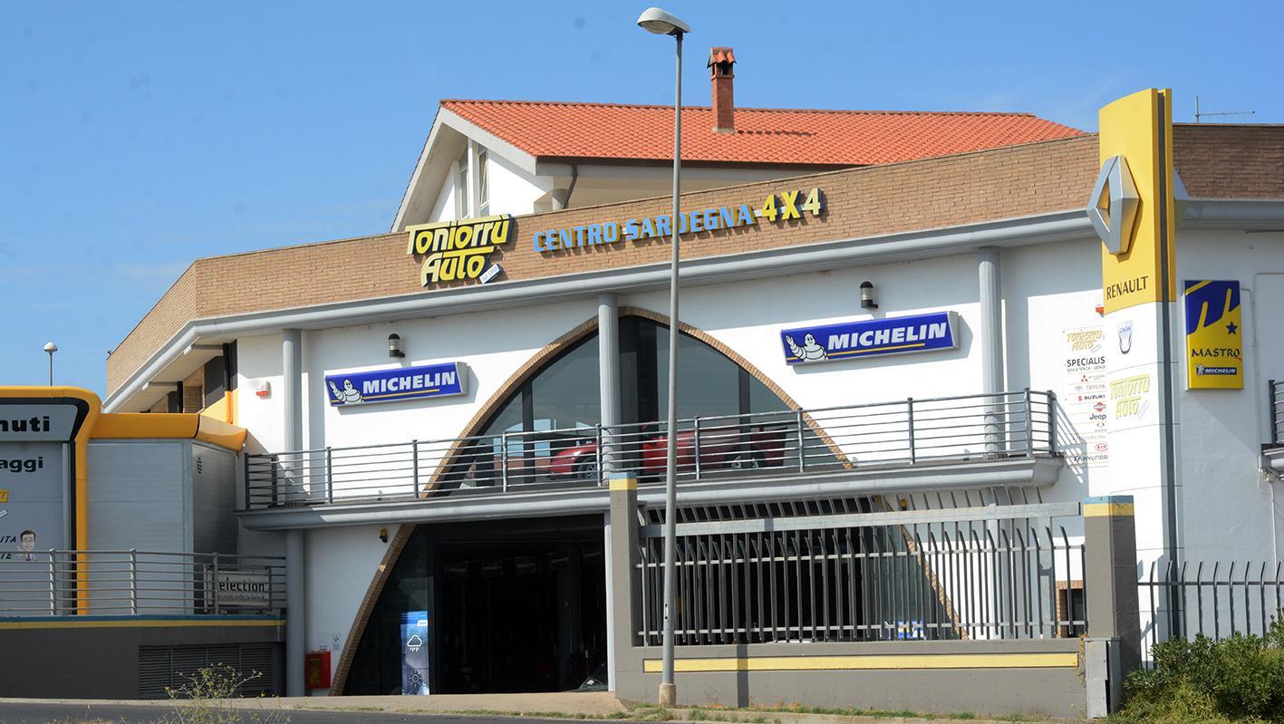 Contachilometri taroccati sequestrata rivendita di auto 