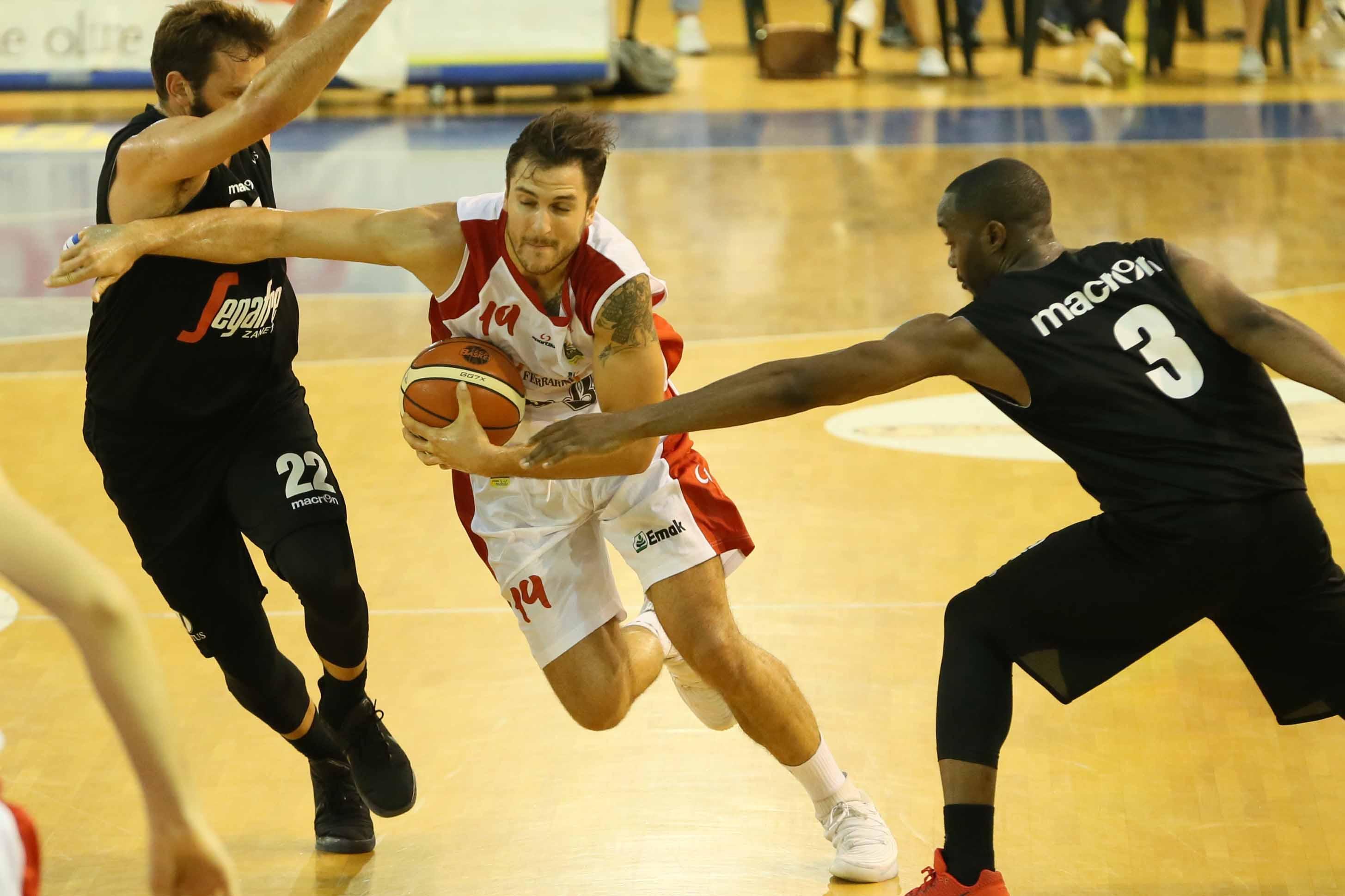 La Grissin Bon batte la Virtus e vola in finale 