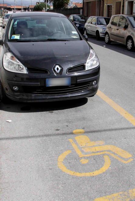Posti auto per disabili, via al controllo elettronico