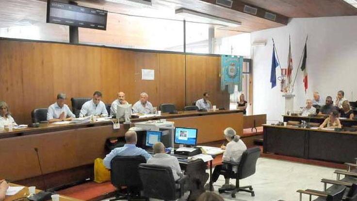 Carrara, rimborsi dai consiglieri, partono i primi ricorsi