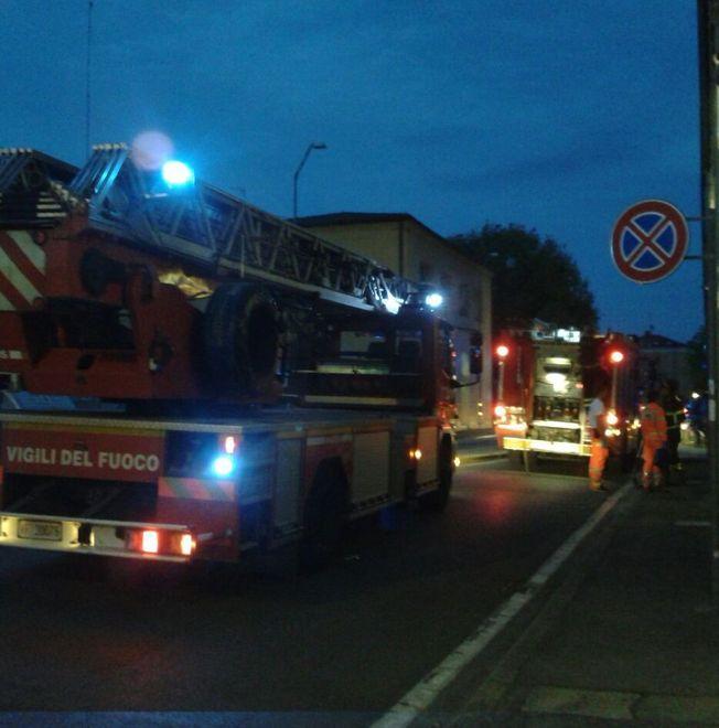 Barbecue a fuoco E in via Volano arrivano i vigili 