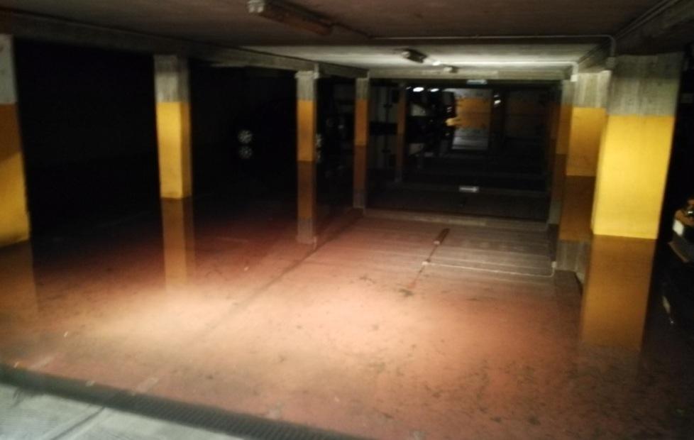 Il parcheggio è ancora allagato 