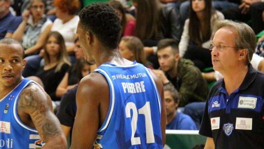 Dinamo in carrozza nel “Tirrenia” Tutto facile per i biancoblù contro i cagliaritani dell’Academy. La squadra cresce