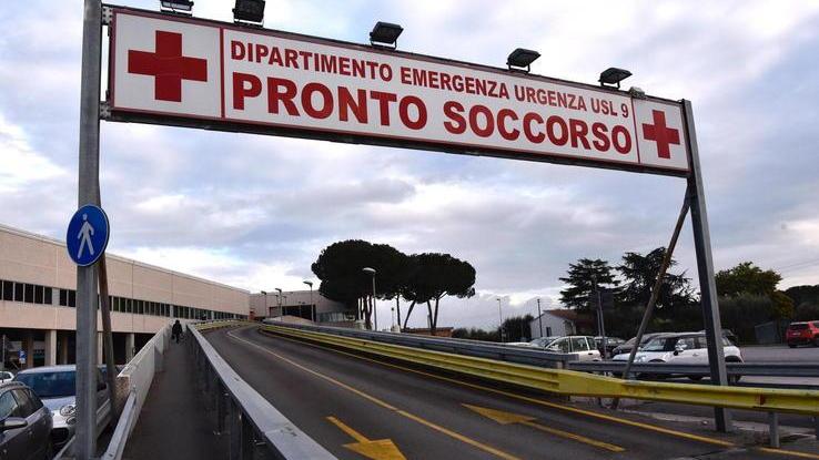 In coma etilico a 14 anni, due ragazzine in ospedale