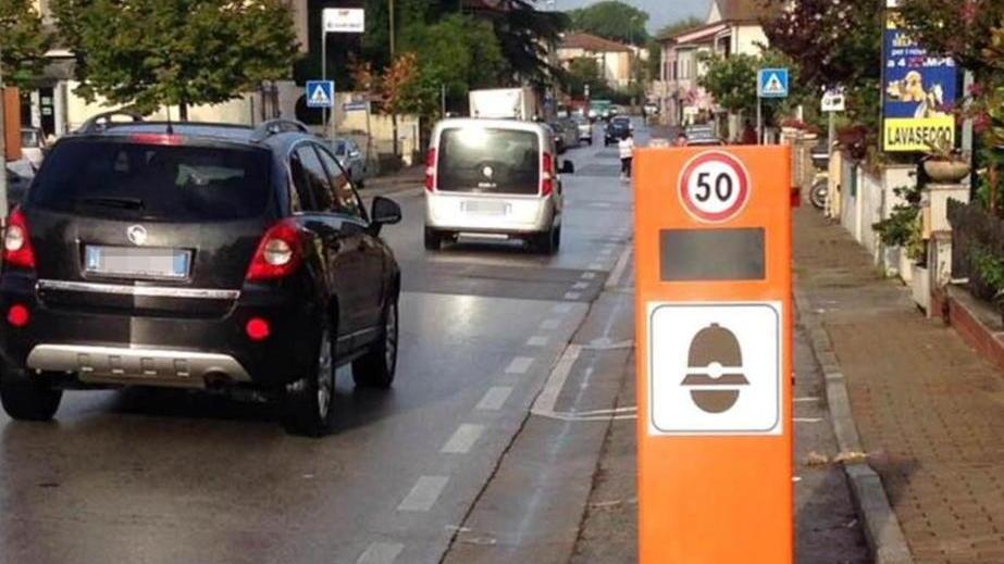 Autovelox nei pressi della scuola