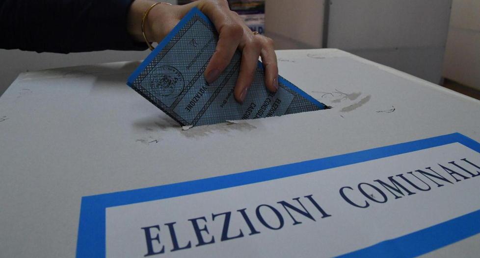Pasticcio al seggio elettorale Presidente ai servizi sociali 