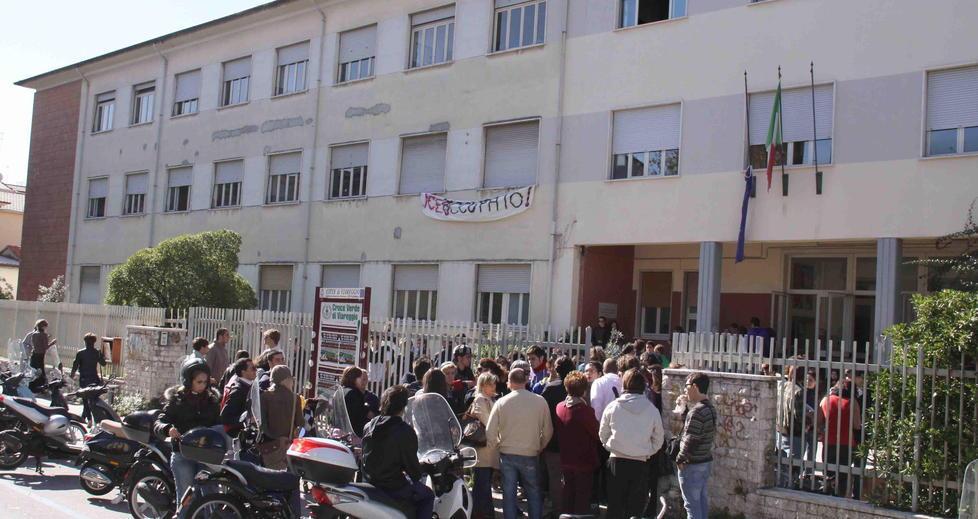 Una classe smembrata al liceo Scientifico 