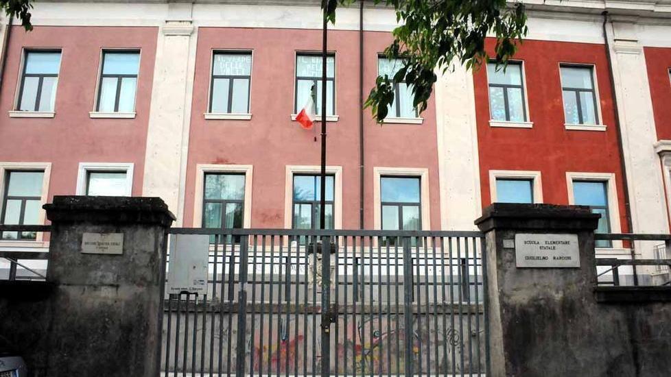 Intanto la Giromini e la scuola di Fossone rimangono chiuse