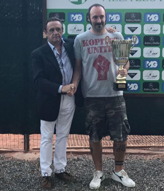 Le volée di Teresa e Giulio sopra il net del Tennis Club
