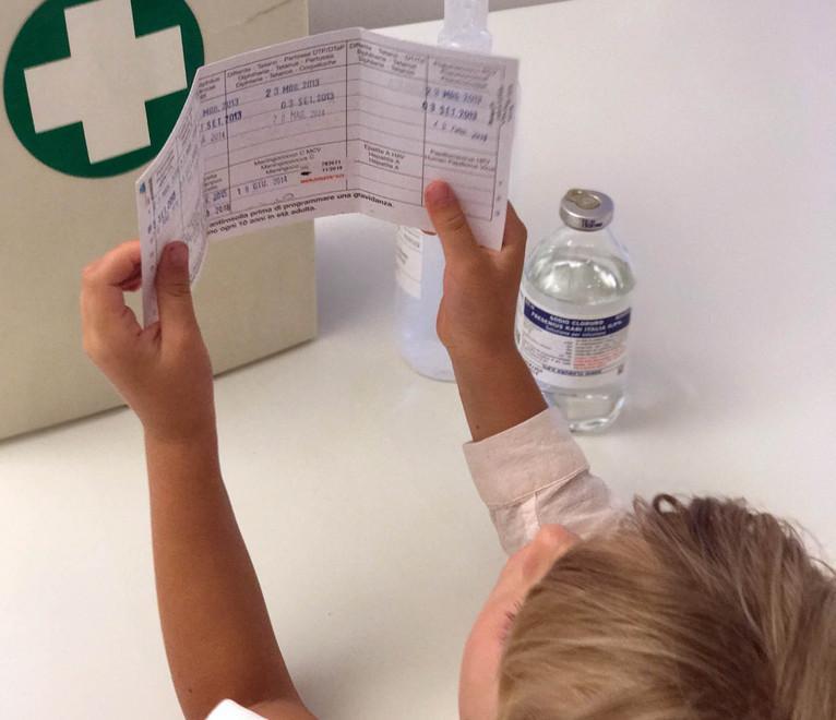 Vaccini, basta l’autocertificazione 