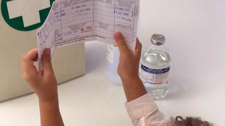 Vaccini, basta l’autocertificazione