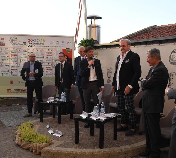 Un momento della presentazione delle manifestazioni ciclistiche (foto F. Silvi)