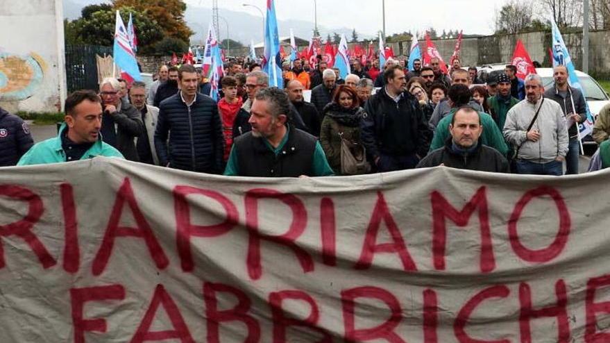 Boom di dimissioni e il lavoro non riparte: «La crisi è ancora qui»