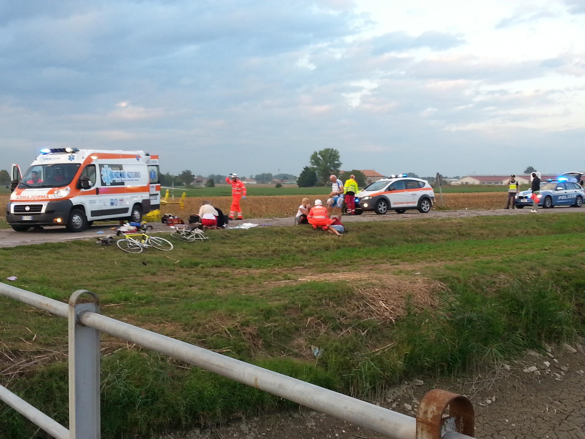 Reggiolo, si schianta con la bici contro un'auto: muore a 13 anni