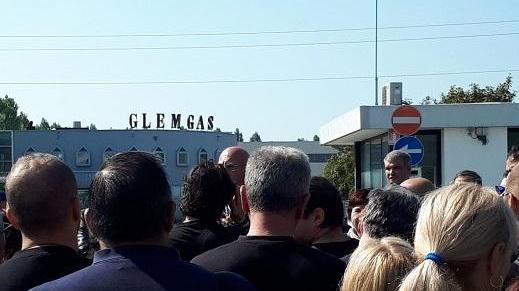 Operaio licenziato alla Glem Glas sciopero e presidio