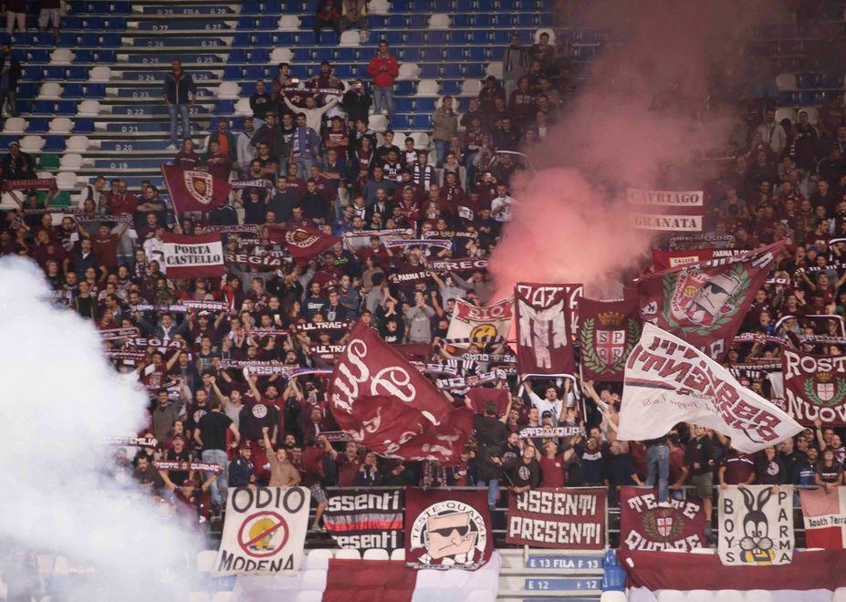 Lunghe file ai botteghini la Reggiana corre ai ripari 