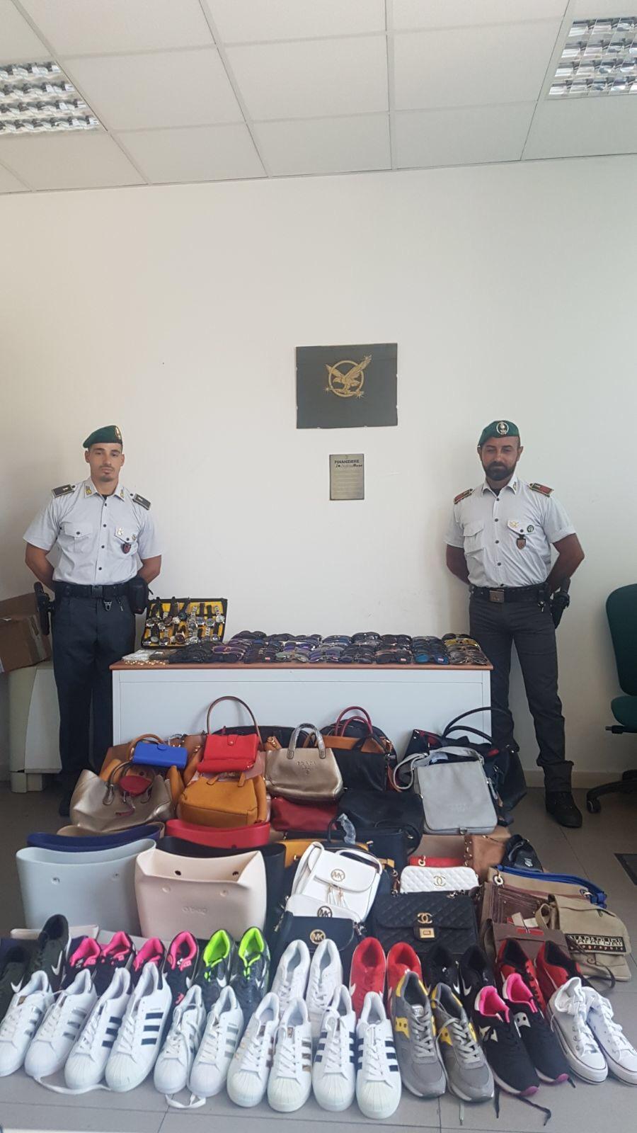 Una parte della merce sequestrata