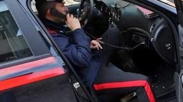 Il blitz dei carabinieri nella casa a luci rosse finisce con un arresto