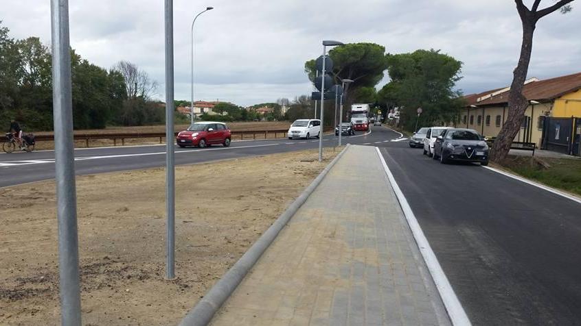 Aperta la nuova rotatoria meno semafori sull’Aurelia