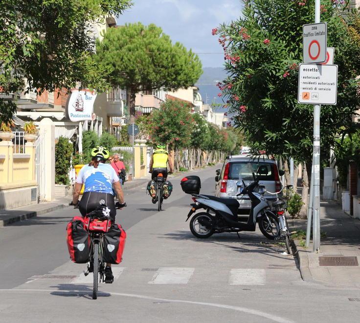 Stop alla Ztl in via Vespucci dopo i lavori di asfaltatura 