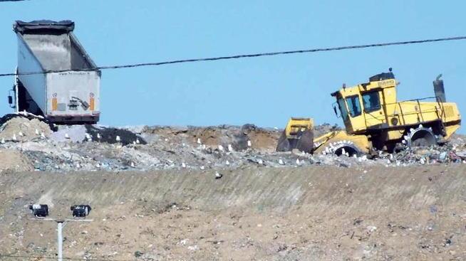 Smaltimento della spazzatura Val di Cornia verso l’emergenza
