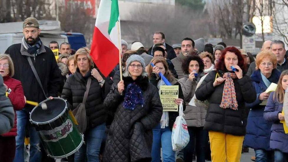 Tornano i No Costa: ieri un sit-in ad Aulla
