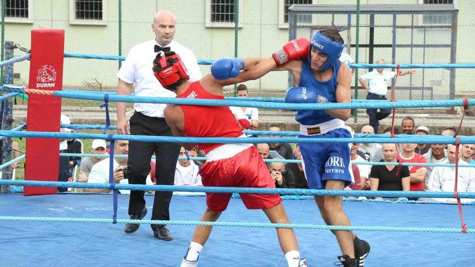 La boxe svago e lezione per i detenuti