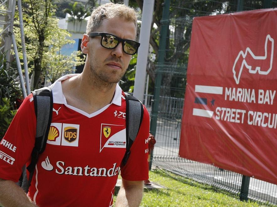 La F1 di notte piace a Vettel: «Singapore è ok» 