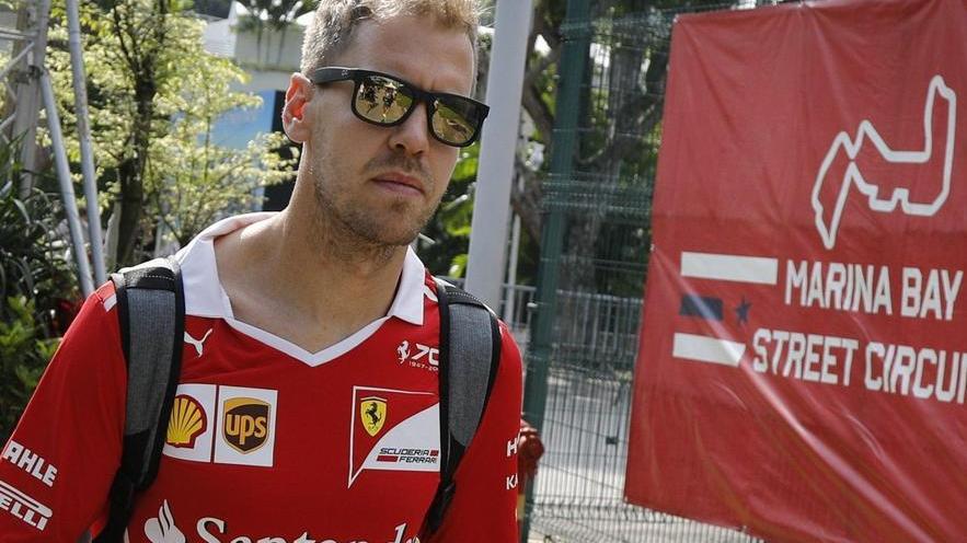 La F1 di notte piace a Vettel: «Singapore è ok»