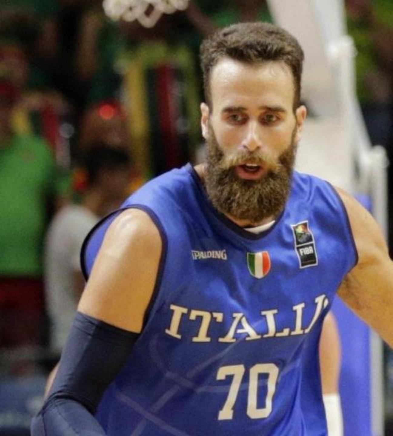 Basket, Luigi Datome lascia la Nazionale: ciao Italia, forse ci rivedremo 