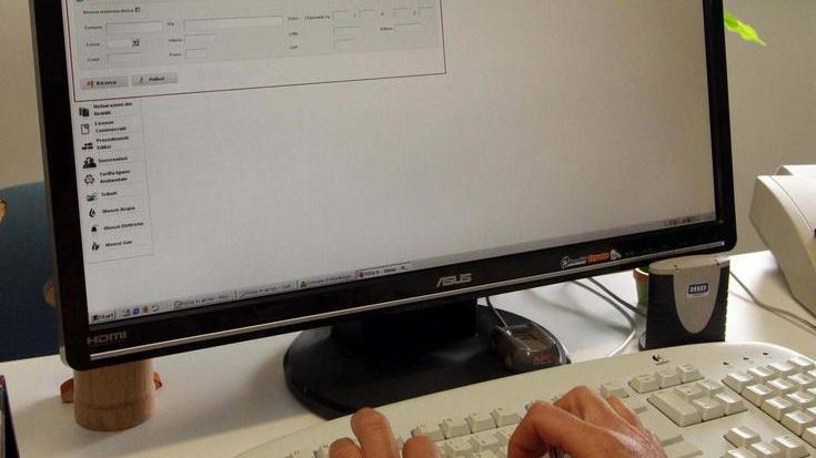 “Furto” di segreti industriali: tre amici informatici a processo