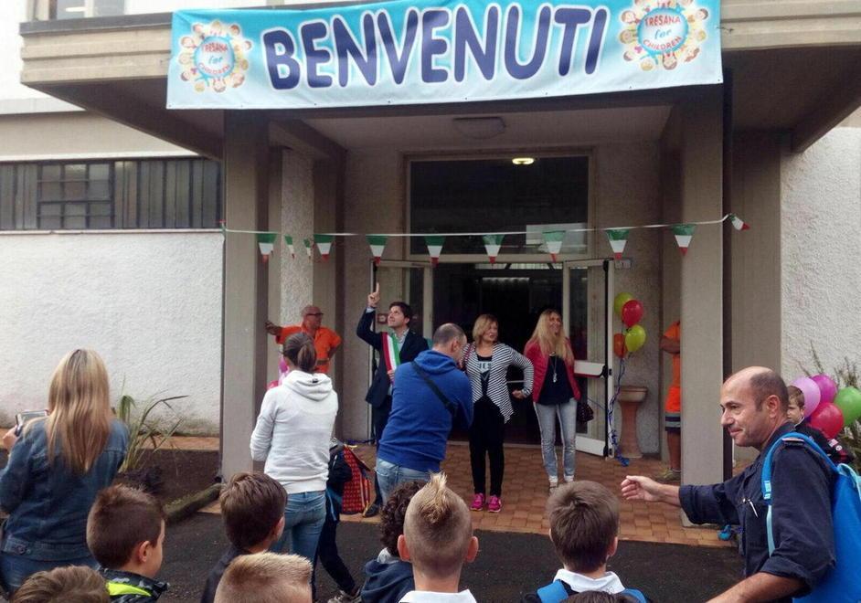 Tutti a lezione a palazzo comunale: il benvenuto del sindaco ai 150 alunni di asilo, elementari e medie di Tresana