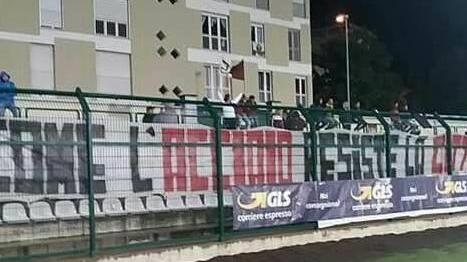 “Come l’acciaio resiste la città” In curva c’è chi ha perso tutto