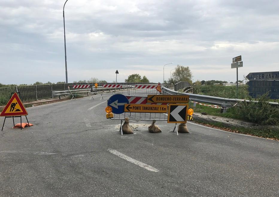 Almeno due mesi per vedere riaperto il ponte sul Panaro