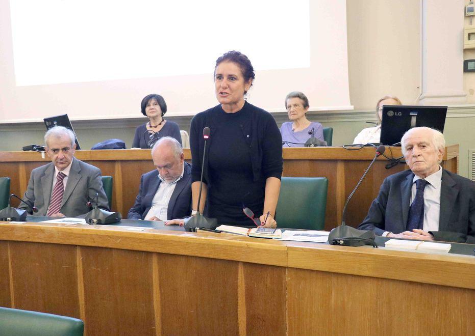 Apertura con la Costituzione 