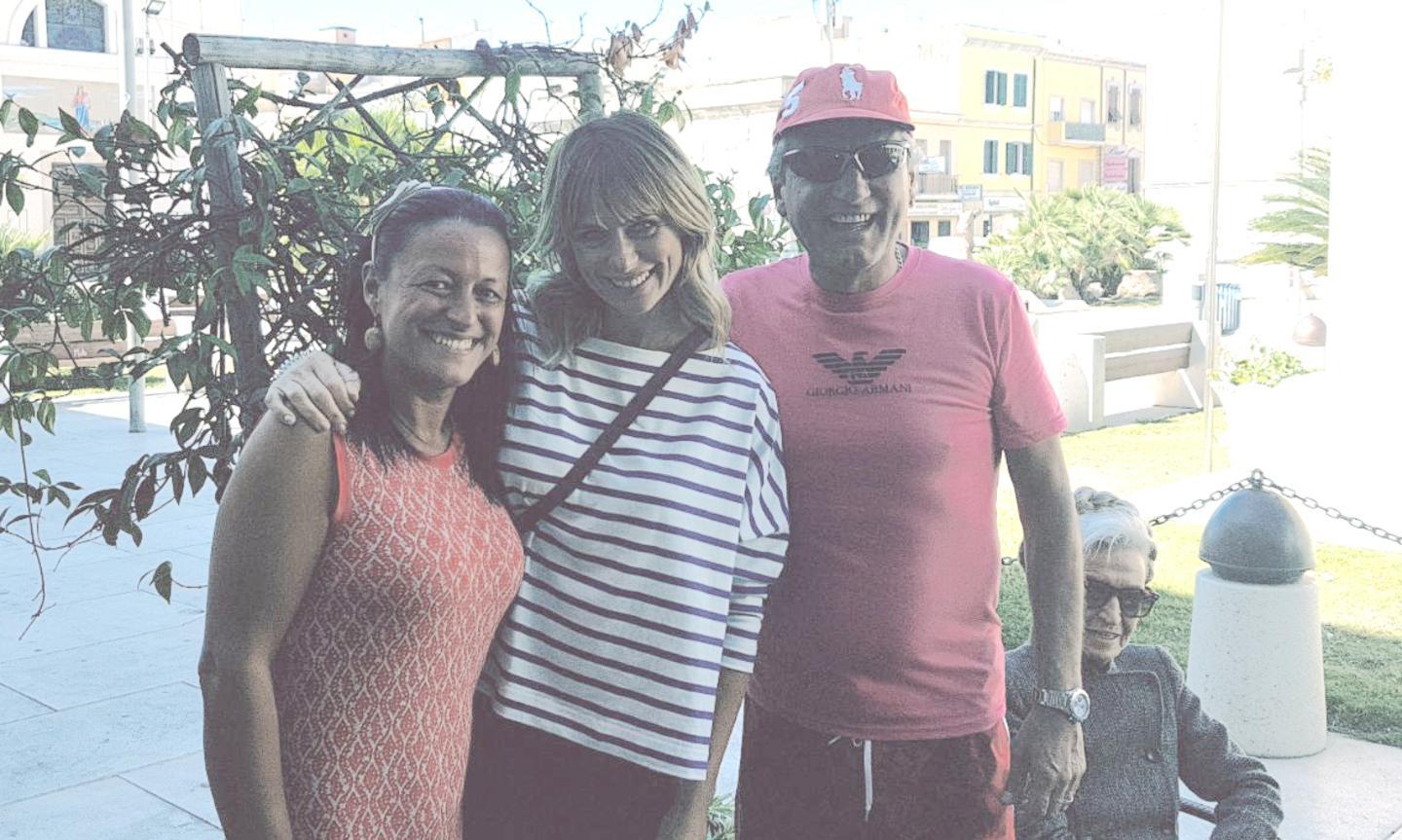 L’attrice Serena Autieri al bar Sport