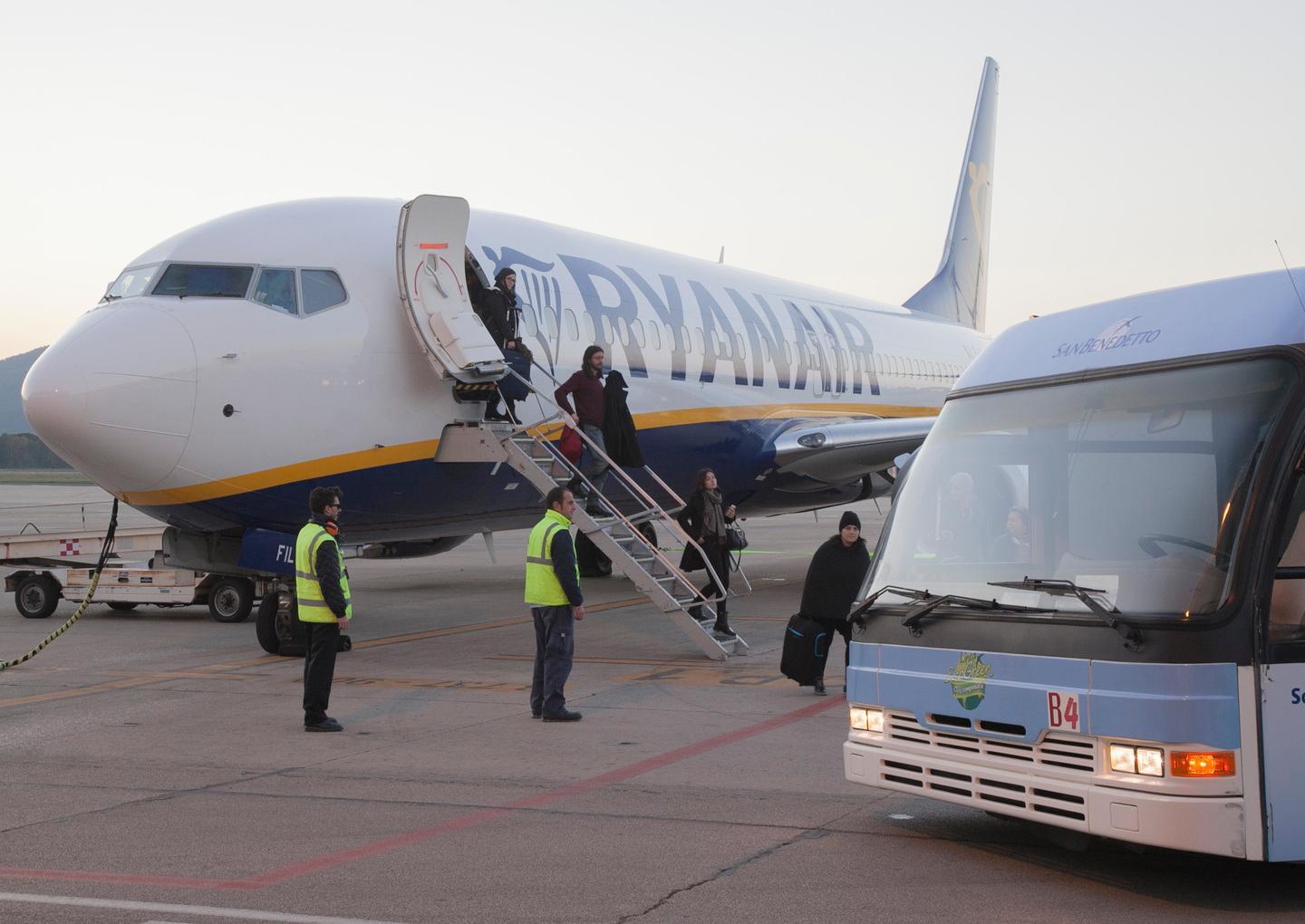 Ryanair, voli saltati per lo sciopero dei controllori