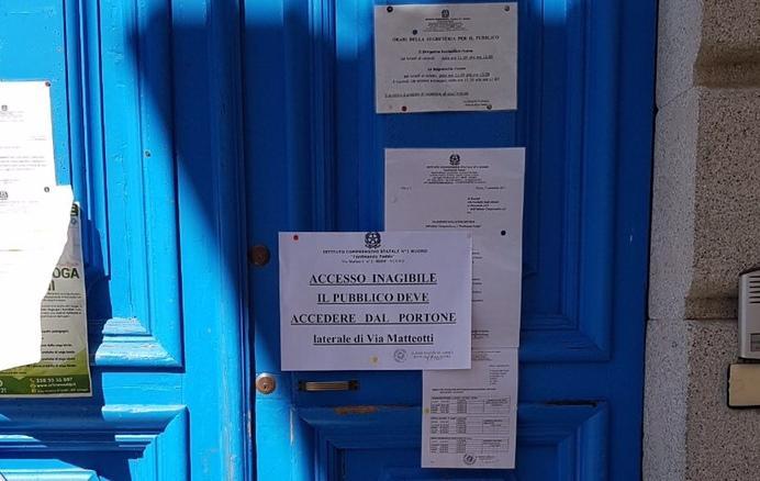 «Scuole abbandonate» È polemica tra Belloi e il segretario del Pd 