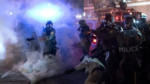 Usa: seconda notte di scontri a St.Louis