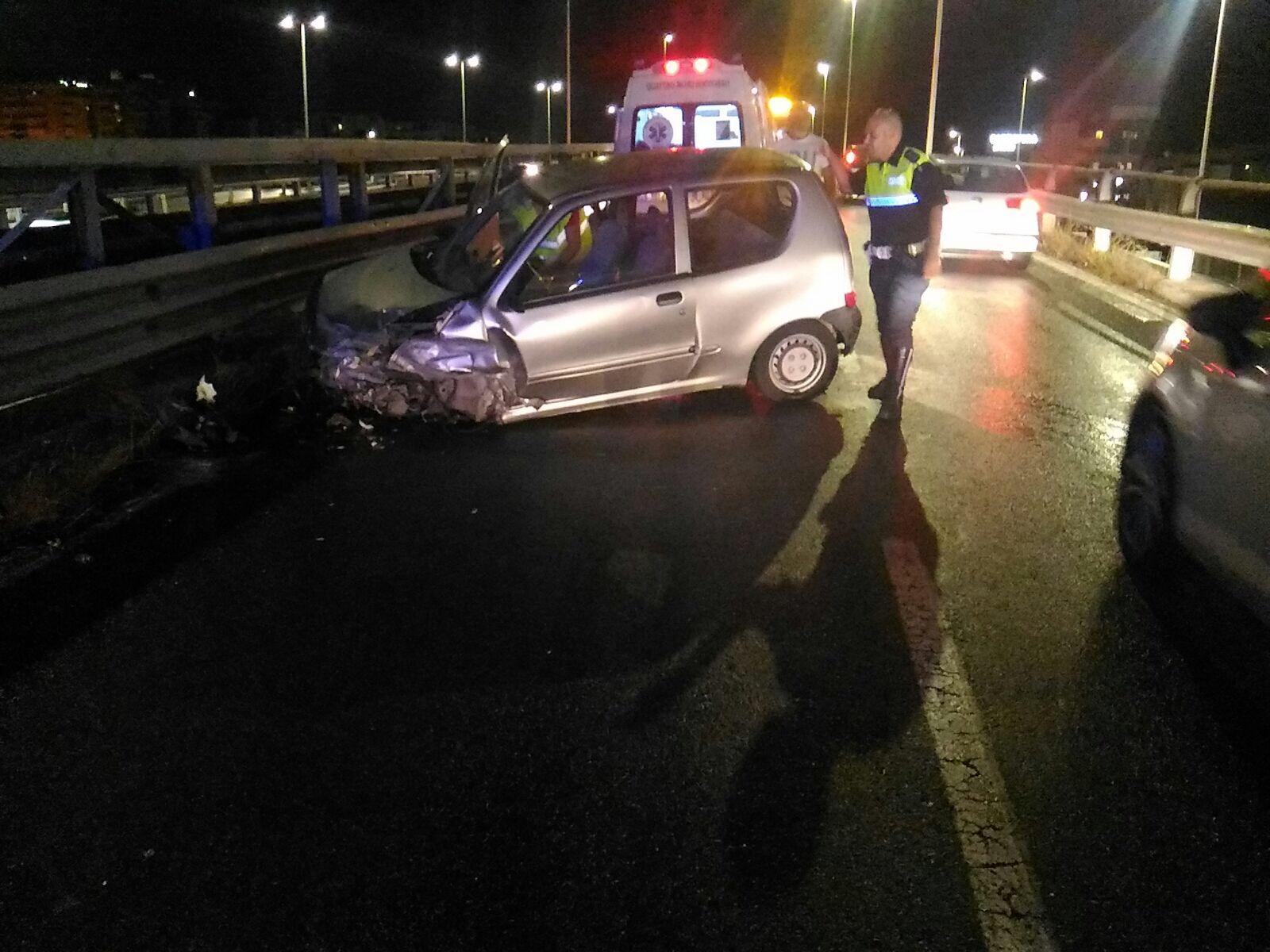 L'incidente sull'asse mediano (foto Mario Rosas)