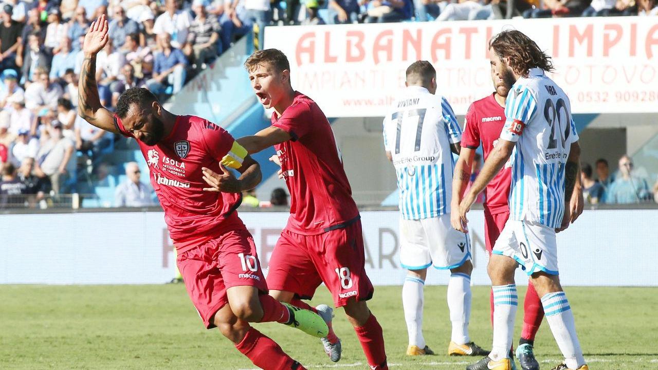 Spal-Cagliari 0-2, Joao Pedro festeggia dopo il gol del raddoppio