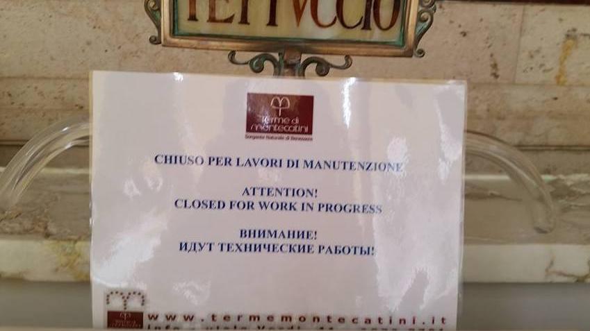 Un altro banco di mescita chiuso
